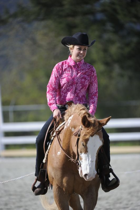 april clay horse psychologist, horse show, riding shows, enjoy a horse show, enjoy riding show, horse show fun, equine show fun