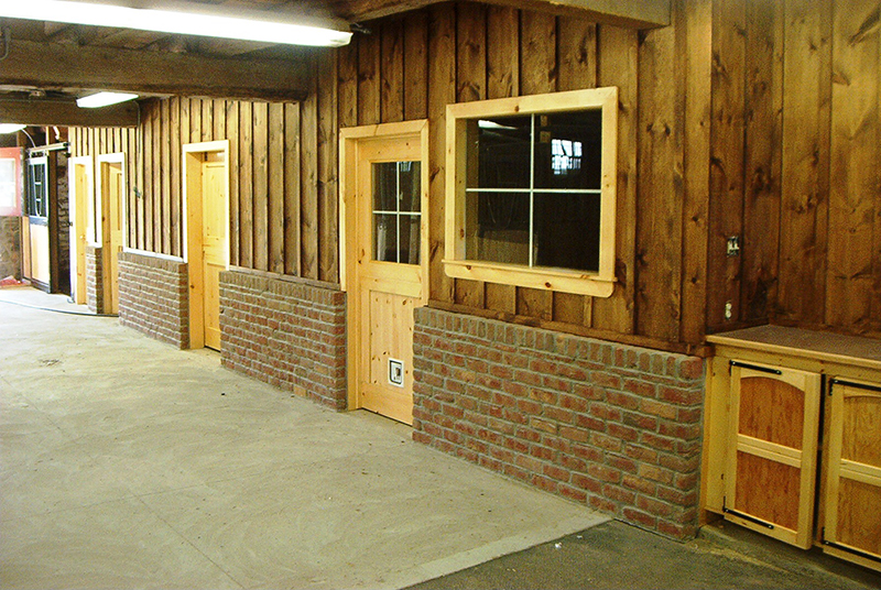 perfect horse barn, renovating horse barn, horse barn makeover, horse bank barn, dutch masters construction, horse tack room, horse feed room, horse wash stall, horse barn rubber mats 