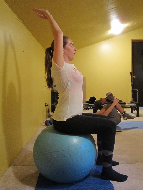 Master sitting trot, Sandra Verda-Zanatta, fit to ride, equine Hip Flexor stretch, equine quadriceps Stretch, equine hamstritng stretch, equine abdominal mini crunch, equine hamstring stretch, equine interval training, improving equine flexibility, equine hip roll, equine Spine mobility  