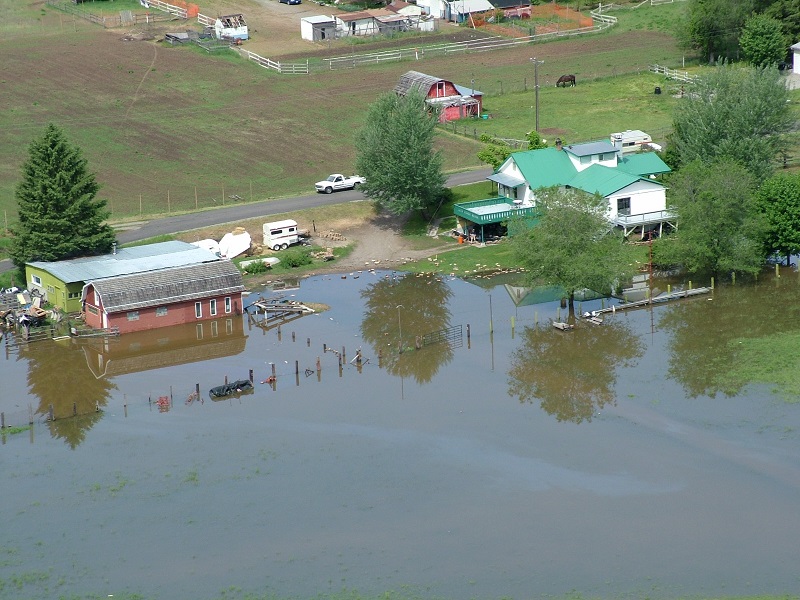 wildfire prepared, flood prepared, earthquake prepared, Fort McMurray fire, emergency evacuation, natural disasters, emergency preparedness plan, returning home after natural disaster, horse ID, horse safety`