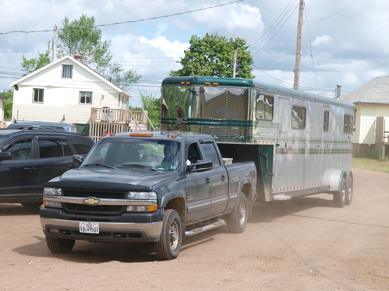 Horse Careers, equine careers, Equine Appraiser, Thoroughbred Exercise Rider, equine auctioneer, Custom Saddler, Horse Hauler, Equine Surgeon, Equine Nutritionist, Equestrian Building Consultant, horse-related careers, horse-related jobs