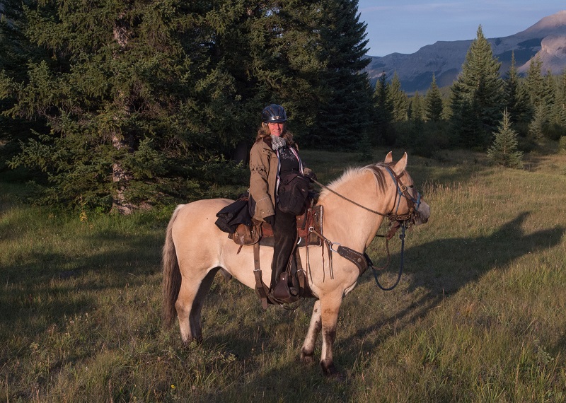 Shawn Hamilton, Wild Deuce Outfitters, Rocky Mountains Alberta,  Bighorn Backcountry, Wild Deuce Women’s Retreat, Clix Photography, Horse riding holidays, canadian riding holidays, canadian horse holiday, equestrian vacations, horses in the rockies