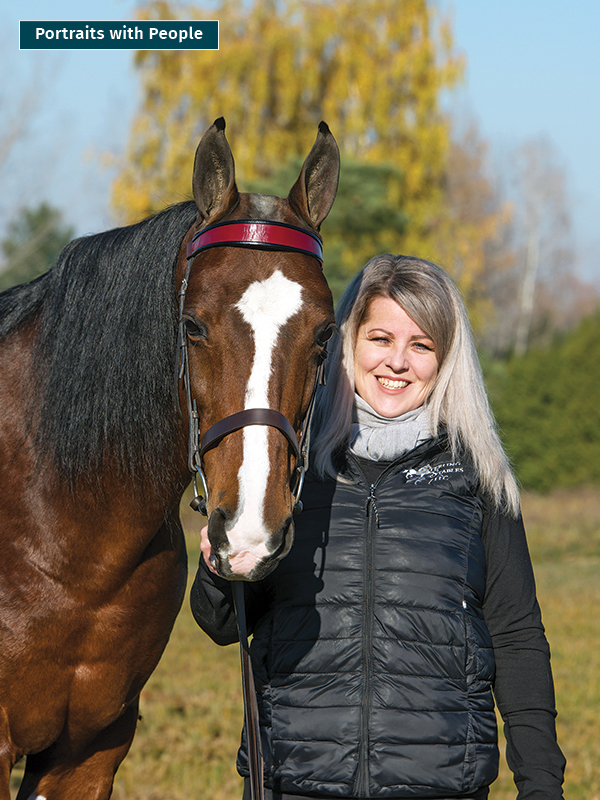 photo of me and my horse, photo of horse using phone, take best horse photos, how to take a conformation photo of horse, make horse look good in photo, shawn hamilton