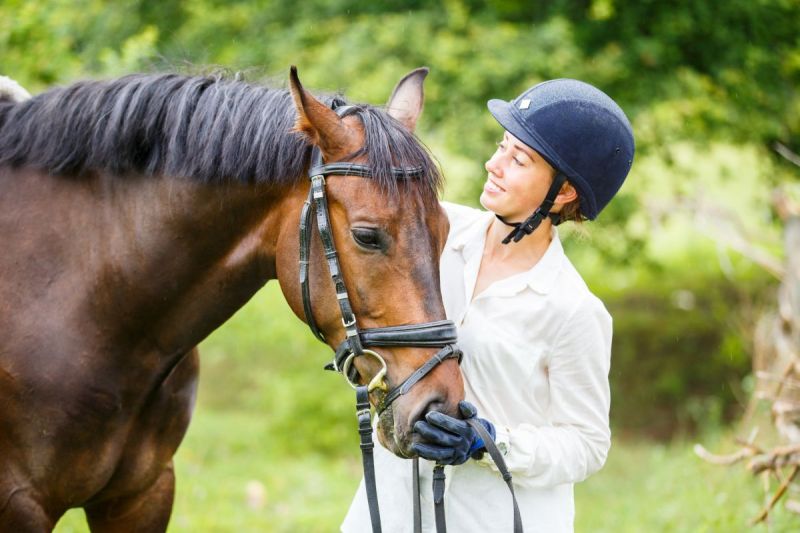 thinking while horse riding, less thinking better horse riding, horse rider psychology, april clay equine psychologist
