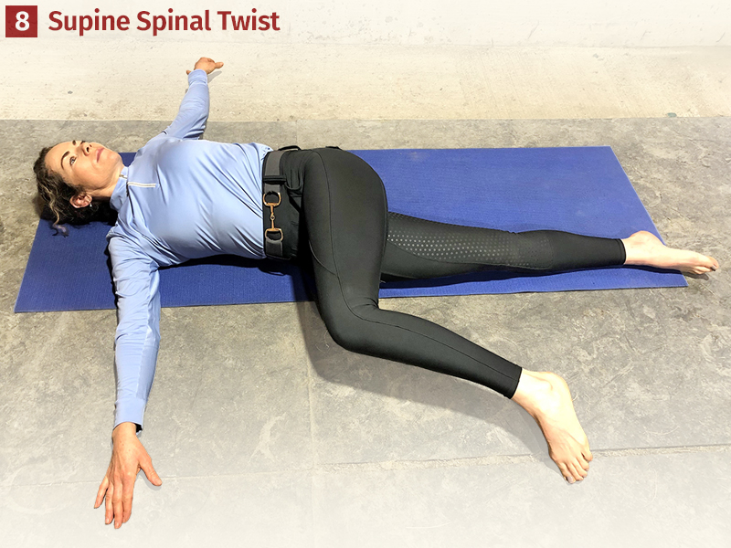 supine spinal twist, how to stretch your outer hip, exercises for horse riders, pilates for horse riders, mobility for horse riders, exercises for hip mobility, equestrian sport fitness, sandra verda zanatta, fit to ride 