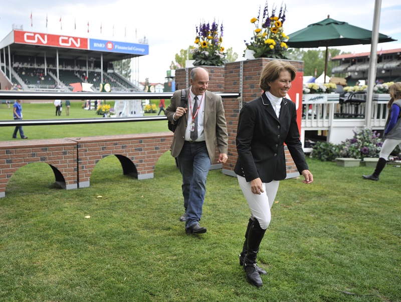 walking horse jump course, learning your horse jump course, studying equine jump course