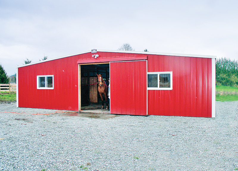 how do I find a contractor for horse barn? How to choose a contractor for horse barn, things to ask your potential horse barn contractor, building a horse barn
