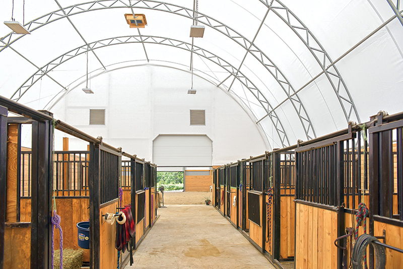 how do I find a contractor for horse barn? How to choose a contractor for horse barn, things to ask your potential horse barn contractor, building a horse barn