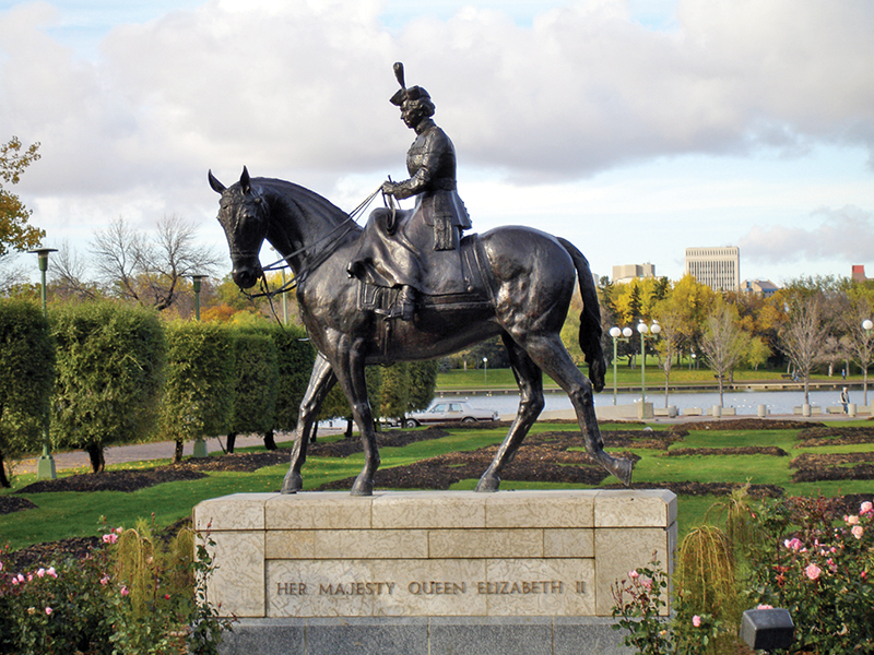 queen canada history, queen horses, queen elizabeth horses, equestrianism royalty, royal horses, royalty riding horses