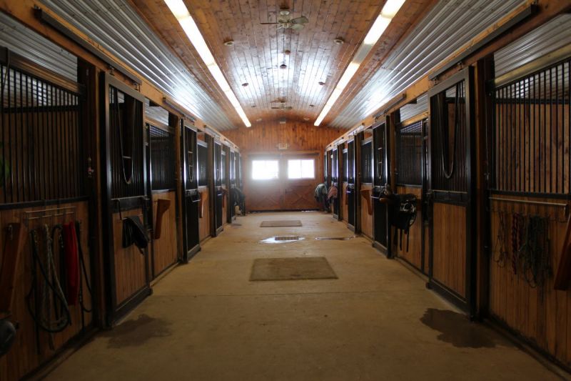 windreach farm ashburn ontario, dutchmasters construction, the best canadian equestrian barns, beautiful horse barns