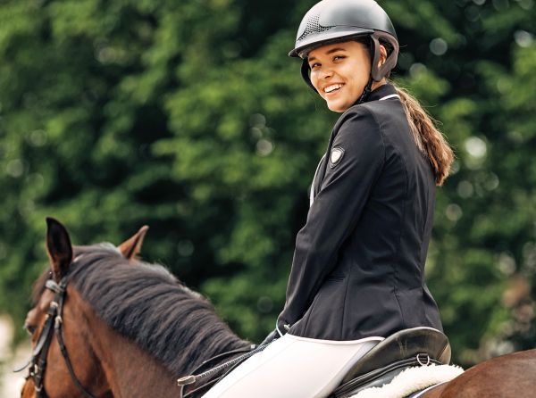 Annika McGivern, equestrian psychology, horse rider mindset, horse riding confidence, mental performance, horse training, horse behaviour, horse training psychology, emotional regulation, emotional triggers, rider confidence, rider mindset, horse rider emotions, positive self-talk, horse riding anxiety, mindfulness for riders, horse and rider partnership, equestrian mental skills, horse riding performance, rider self-awareness, rider confidence training, horse communication, horse training tips, Canadian Ho