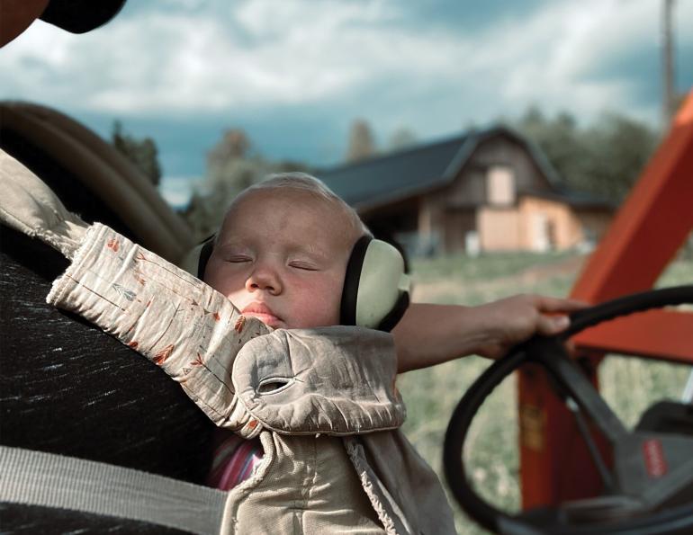 family farms, how to run a family farm, horse farms, how to manage farm and family life, canadian farms, horse farms canada, managing farm and children, tania millen