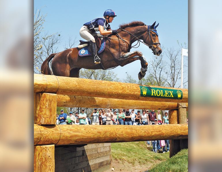 how to photograph horses, horse photography in motion, action photography horses, equine action photography, photography at horse events, photo of horse using phone, take best horse photos, how to take a conformation photo of horse, make horse look good in photo, shawn hamilton