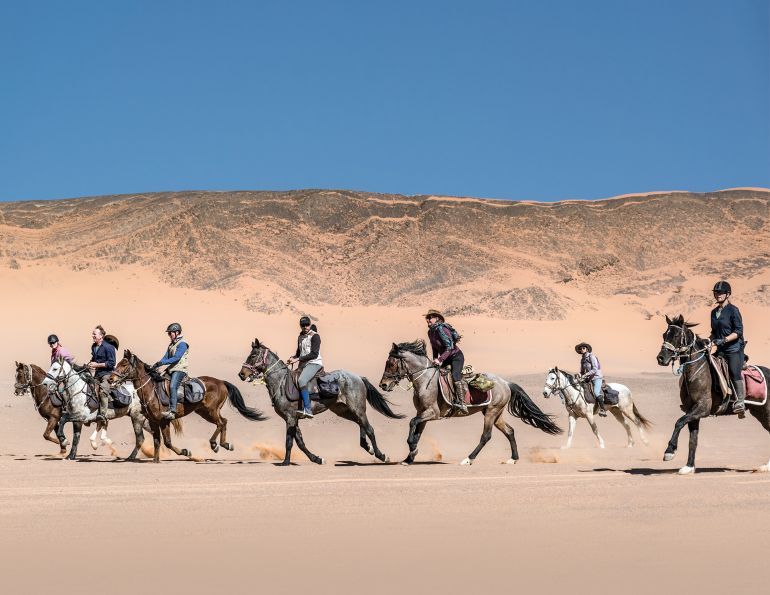 vacationing with horses, holidaying with horses, horse riding abroad, local horse riding, horse riding adventure, morocco sahara horses, tania millen