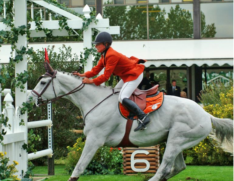 Increase horse riding resilience, horse rider psychology, adjust horse riding perspective, horse rider mental toughness